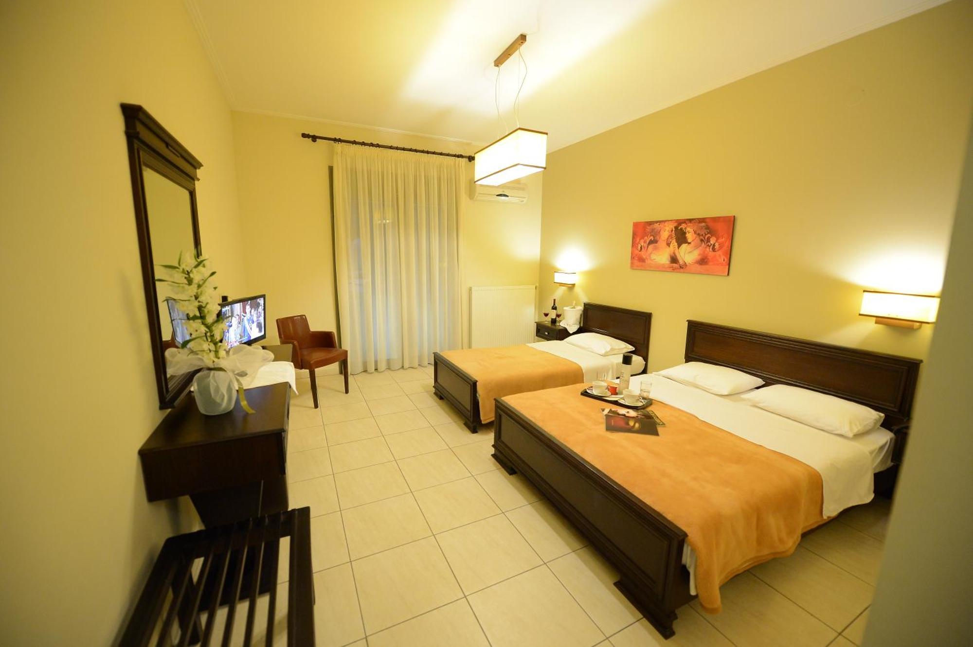 Central Hotel Paralía Kültér fotó