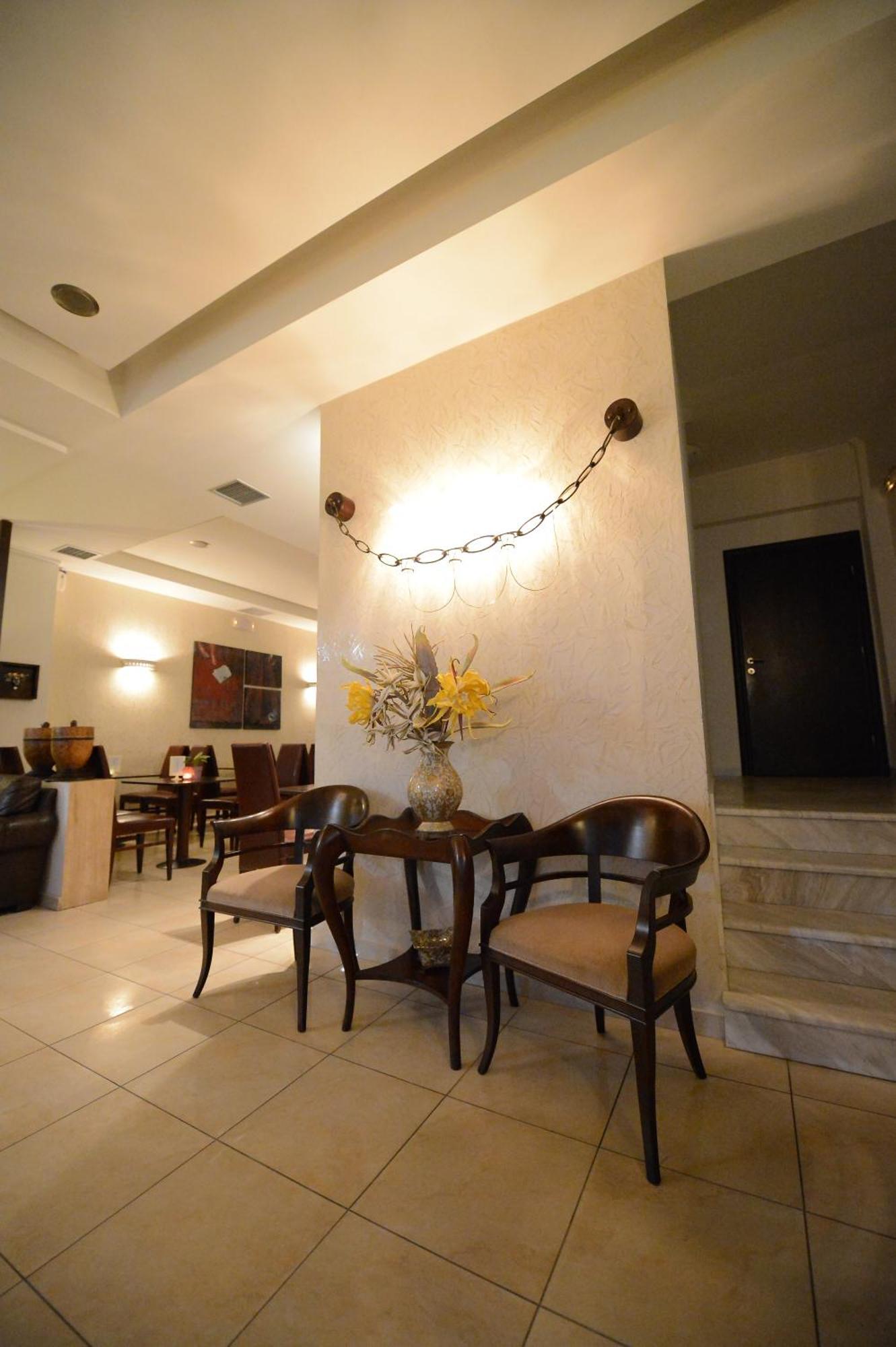 Central Hotel Paralía Kültér fotó