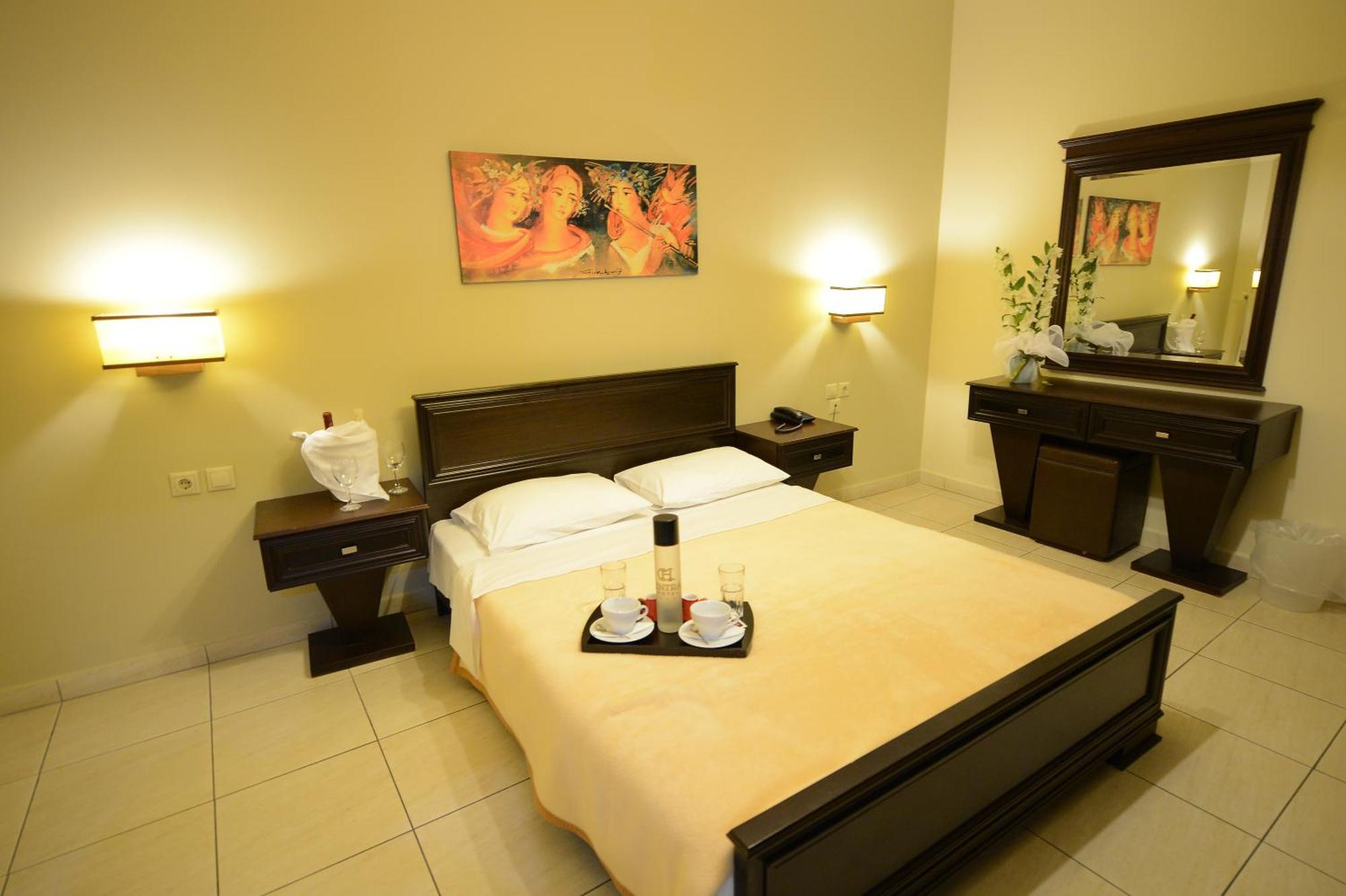Central Hotel Paralía Kültér fotó
