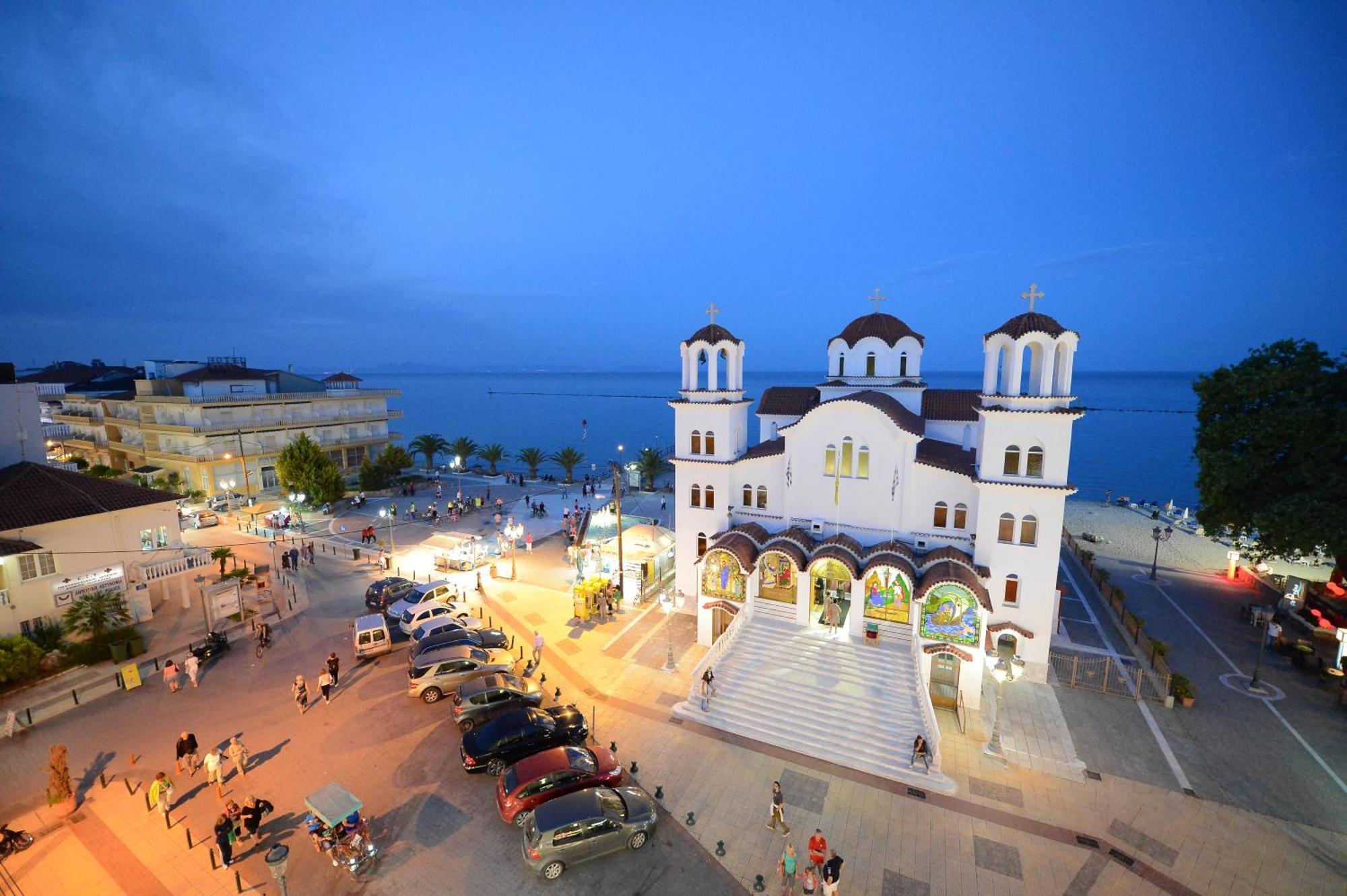 Central Hotel Paralía Kültér fotó